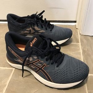 NEW/ UNUSED Women's Asics Gel-Flux 5